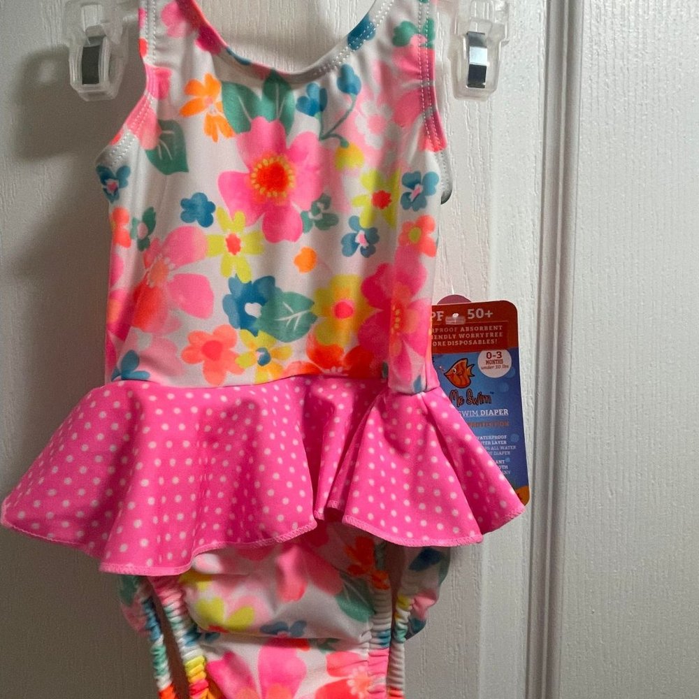 ⭐2 for 15⭐ Baby girl Swimsuit with swim diaper size 0-3 months